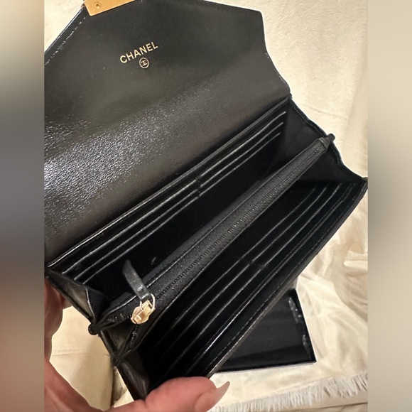 CHANEL CC Lambskin Leather Chevron Flap Wallet - Picture 6 of 7